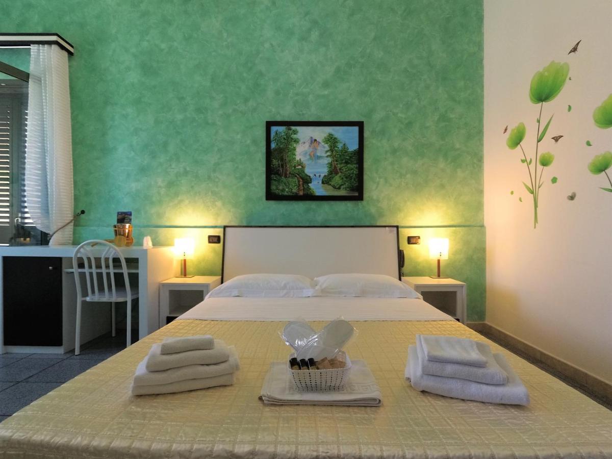 Hotel Alba Chiara Sant'Andrea Salento Kültér fotó