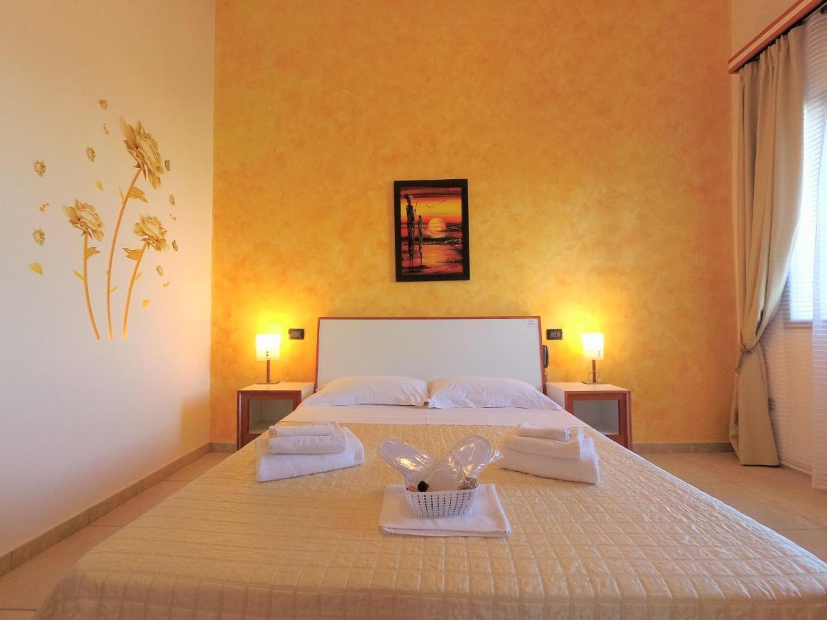 Hotel Alba Chiara Sant'Andrea Salento Kültér fotó